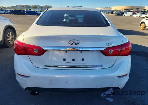 2015 Infiniti Q50 Hybrid Premium z USA, uszkodzony, nr VIN JN1AV7AP3FM790666